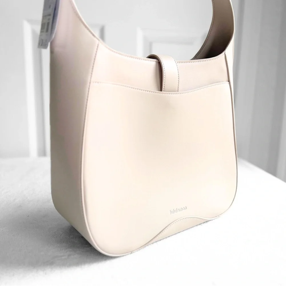 NWT Lululemon Leather Alternative Shoulder Bag 8L – Cashew – SOLD OUT - Picture 2 of 16